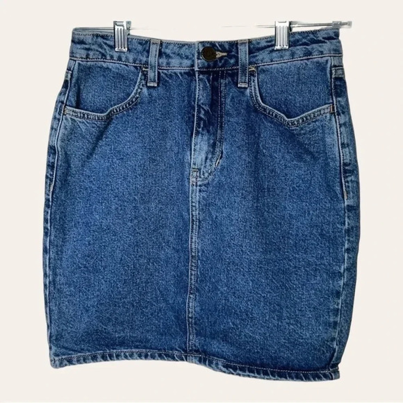 Women’s BDG DENIM SKIRT SIZE‎ XSMALL MEDIUM WASH IN COLOR - Picture 1 of 8